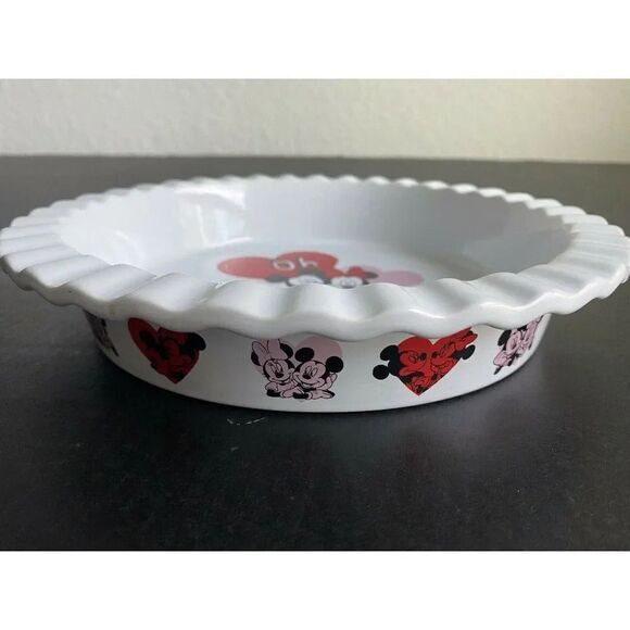DISNEY MICKEY MINNIE MOUSE VAlentine’s PIE DISH BOWL Round 9” Ceramic New - Picture 3 of 9